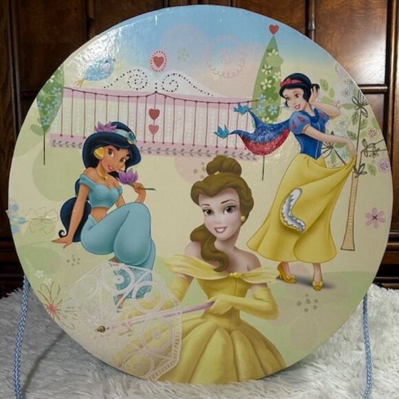 Disney Tri-Coastal Design Disney Princess XLarge Round Corded Hat/Storage Box - Picture 2 of 15